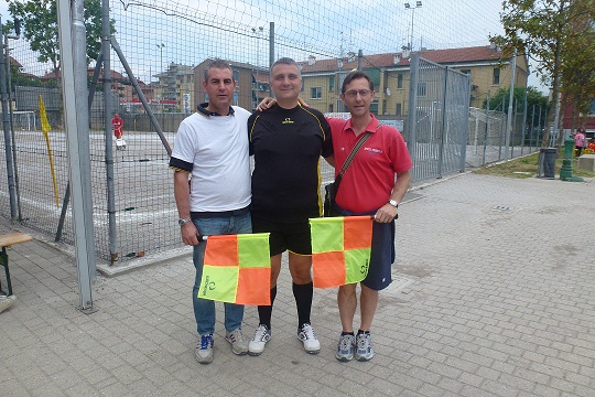 Caricamento immagine in corso...